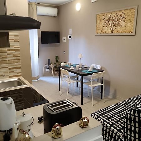 הוילה קטאניה U Peri Alivu House מראה חיצוני תמונה